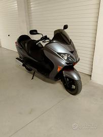 Honda Forza 250