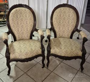 Coppia di poltrone antiche