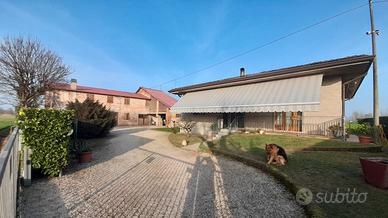 Casa singola con annesso rustico