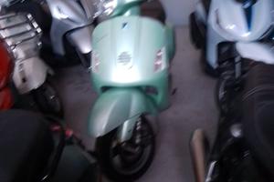 Vespa GT 200