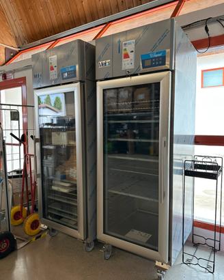 Freezer a colonna inox ventilato apertura a pedale