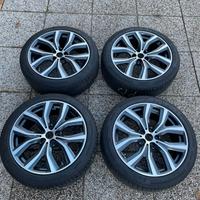 Cerchi 19 BMW X1 con pneumatici e sensori