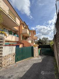 2 LOCALI A GENZANO DI ROMA