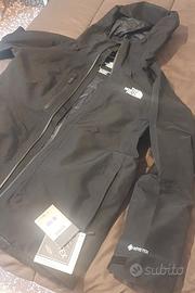 The North Face. GORE-TEX. 