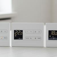 Termostato Comando a muro touch Innova EEB649II