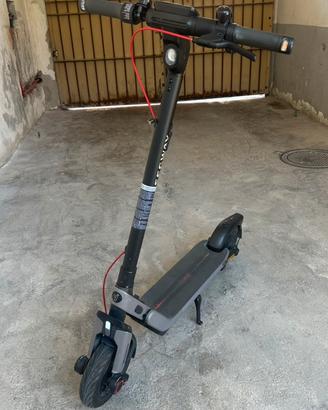 Monopattino NinebotE3