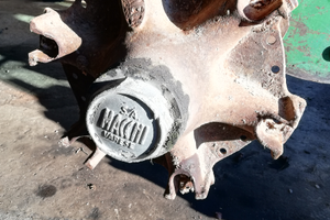 Mozzi per camion d'epoca MACCHI con accessori