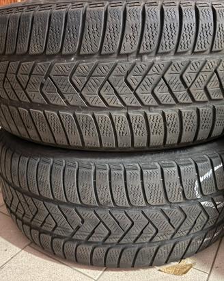 Gomme termiche Pirelli Sottozero3 245/50 r18