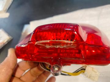 Fanale post. vespa gts 300 touring 1D000570