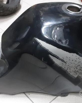 Serbatoio nudo honda transalp 600 anno