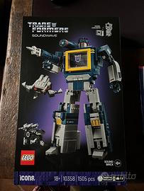 Lego transformer 10358 Soundwave
