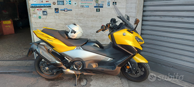 Yamaha Tmax 560