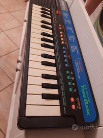 Tastiera Casio SA-3 con doppia alimentazione