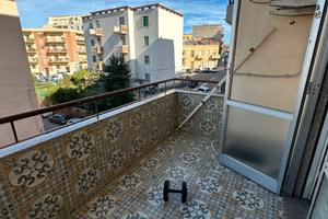 Via monte sabotino appartamento luminoso