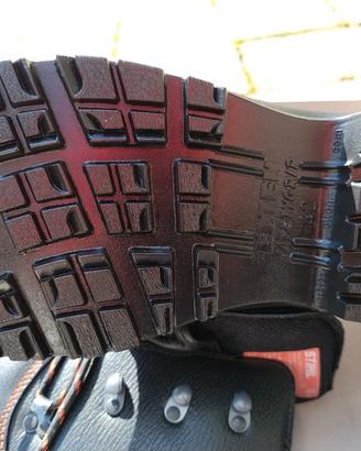 scarponi anti taglio STIHL 