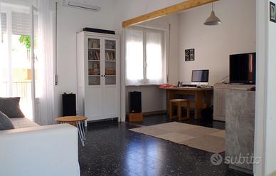 Trivano quartiere Villanova pressi Teatro Lirico