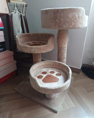 Tiragraffi a torri per gatti