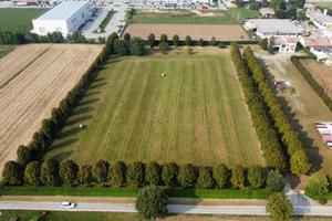 Terreno ad uso deposito e commercio