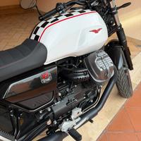 Moto Guzzi V7 stone Ten