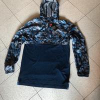 Giacchino con cappuccio marca Under Armour