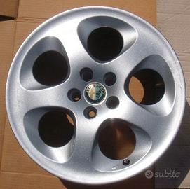 Cerchi in lega originali Alfa Romeo 15  17 pollici