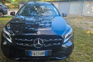 vedo mercedes GLA200 anno 2019