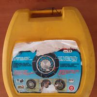 4  Catene  da  Neve  di due misure 