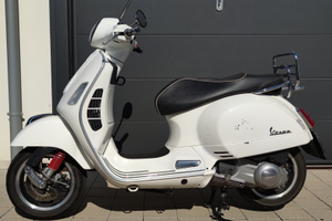 Vespa 300gts super