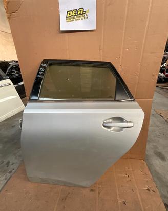 portiera toyota auris posteriore sinistra 2016