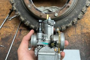 Carburatore 28 keihin