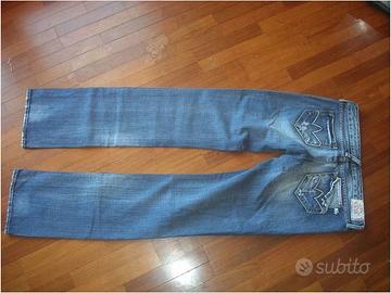 Jeans a zampa donna nuovi taglia 29