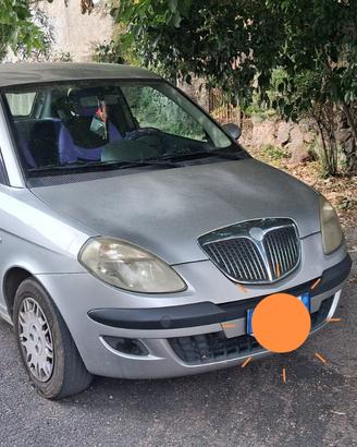 Lancia Y