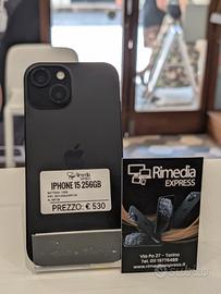 iPhone 15 256GB nero usato garanzia 
