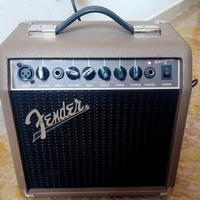 amplificatore Fender per chitarra acustica e voce