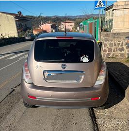 Lancia ypsilon 1.2 69cv diva benzina