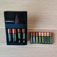 Duracell caricatore + batterie ricaricabili 