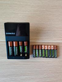 Duracell caricatore + batterie ricaricabili 