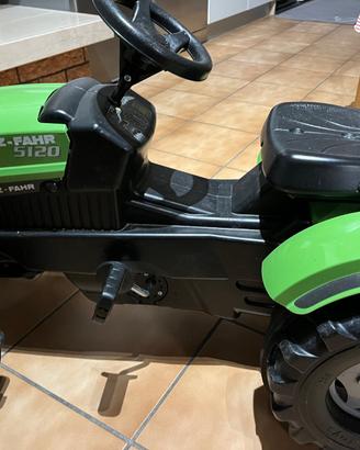 Trattore pedali