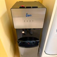 Erogatore acqua (fredda, ambiente, calda)