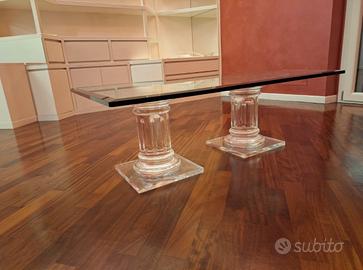 Tavolino design in vetro pezzo elegante