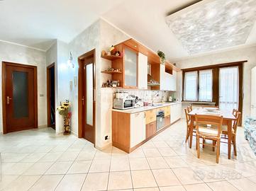 TRILOCALE RISTRUTTURATO NEL CENTRO DI NOLE CON CAN