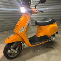 Vespa s sprint 150