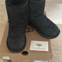 UGG bambina numero 31 con scatola