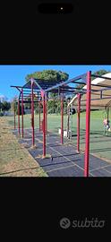 Struttura parkout/palestra per allenamento