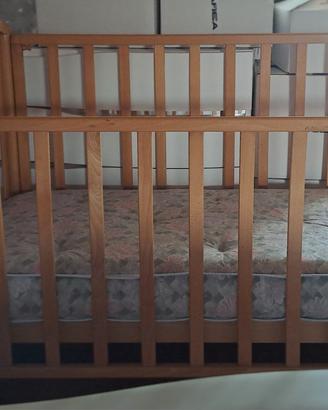 Lettino con materassso