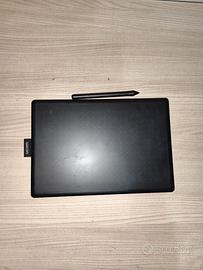 Tavoletta grafica con penna