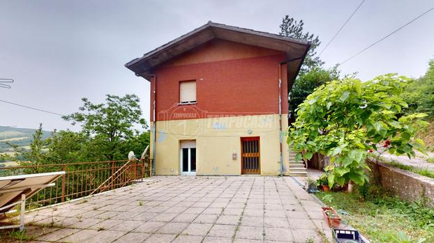 PORZIONE DI CASA CON TERRAZZA ABITABILE E LOCALE T