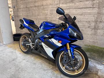 Yamaha R1