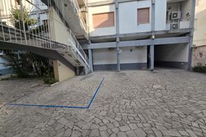 Posto auto+moto+bici n centro a latina via Pio IV