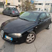 Alfa Romeo 147 1.6 GPL